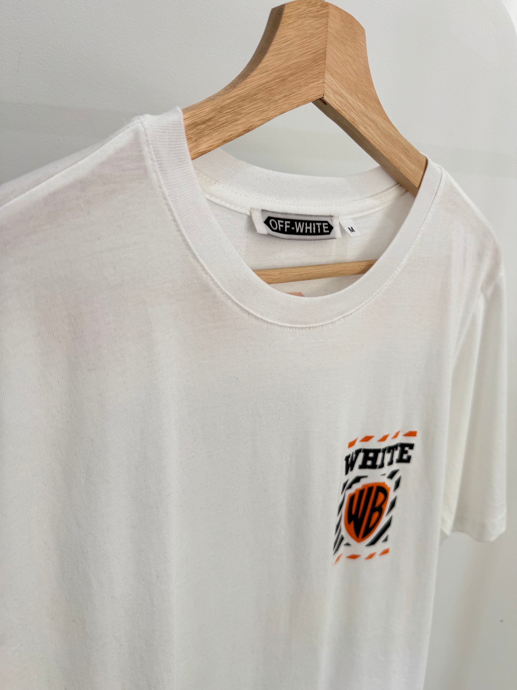 Camisa Jersey Estampa Looney Tunes