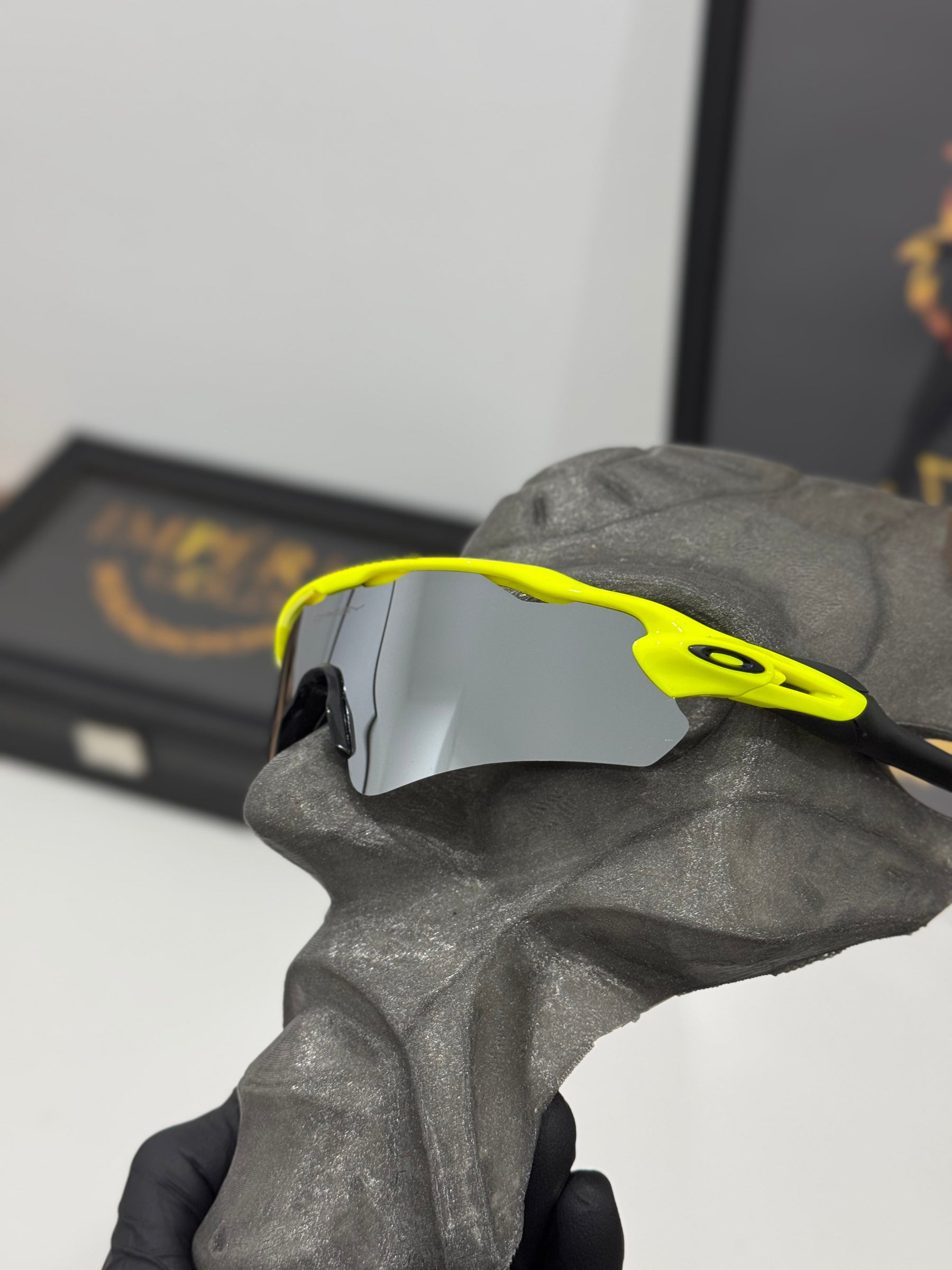 Radar EV Neon Liquid Metal