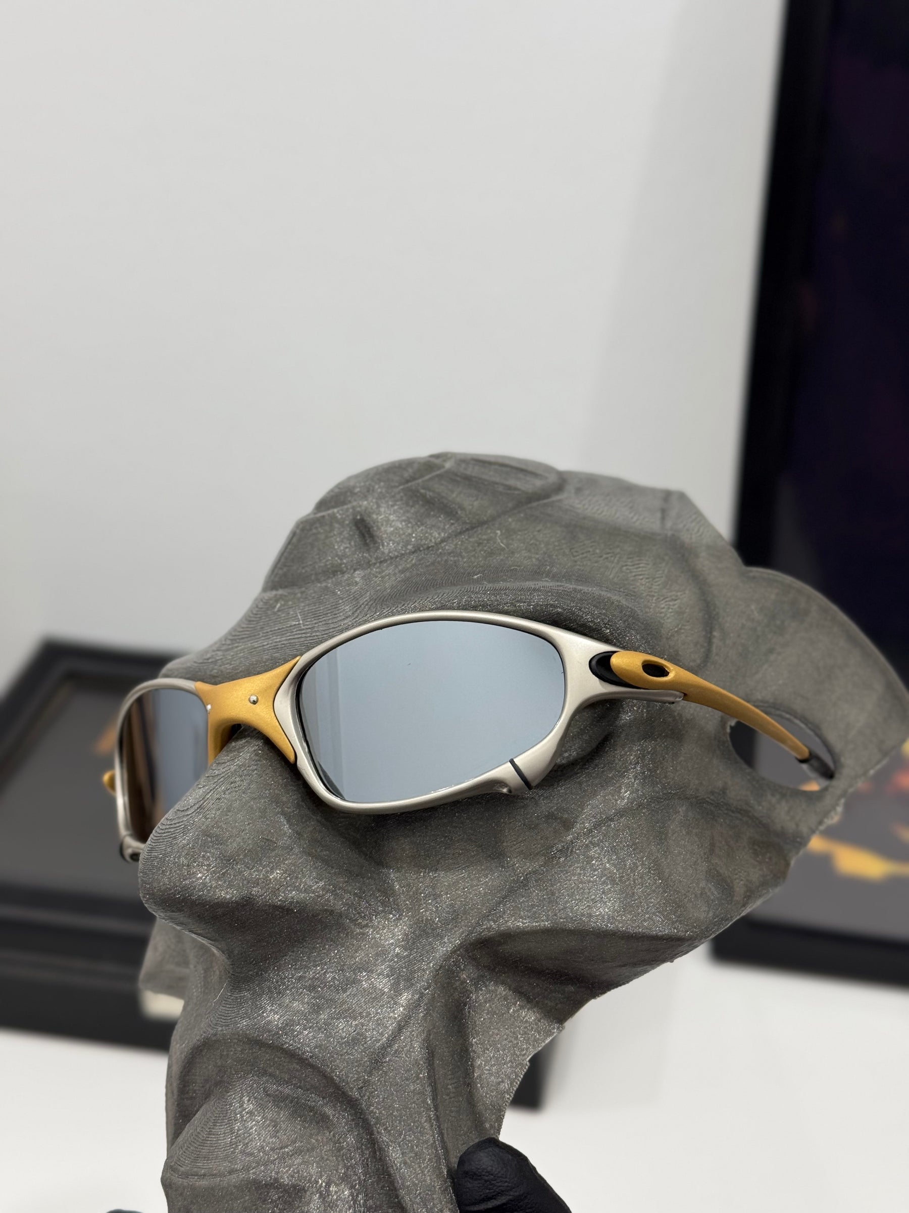 Juliet 24K Liquid Metal