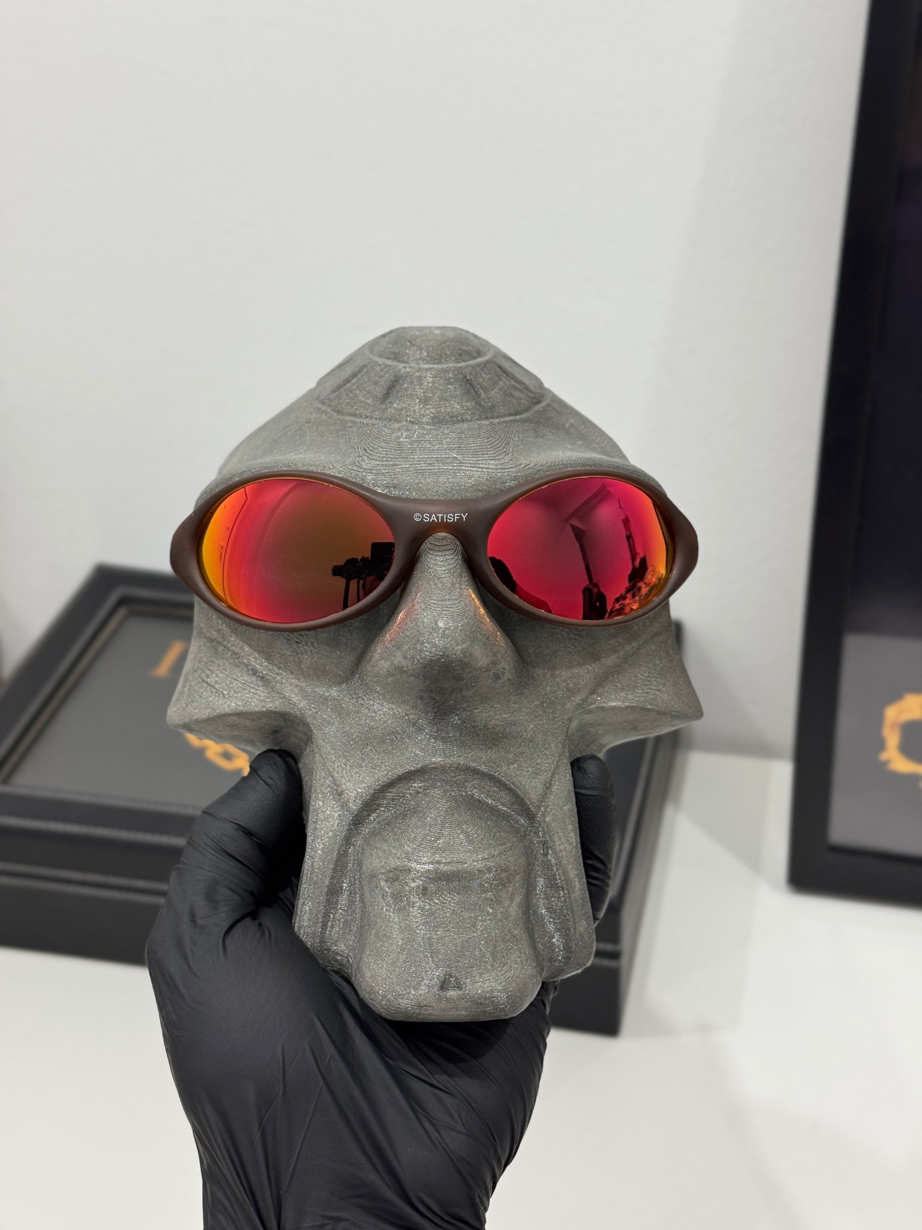 Eye Jacket Matte Dark Rubi