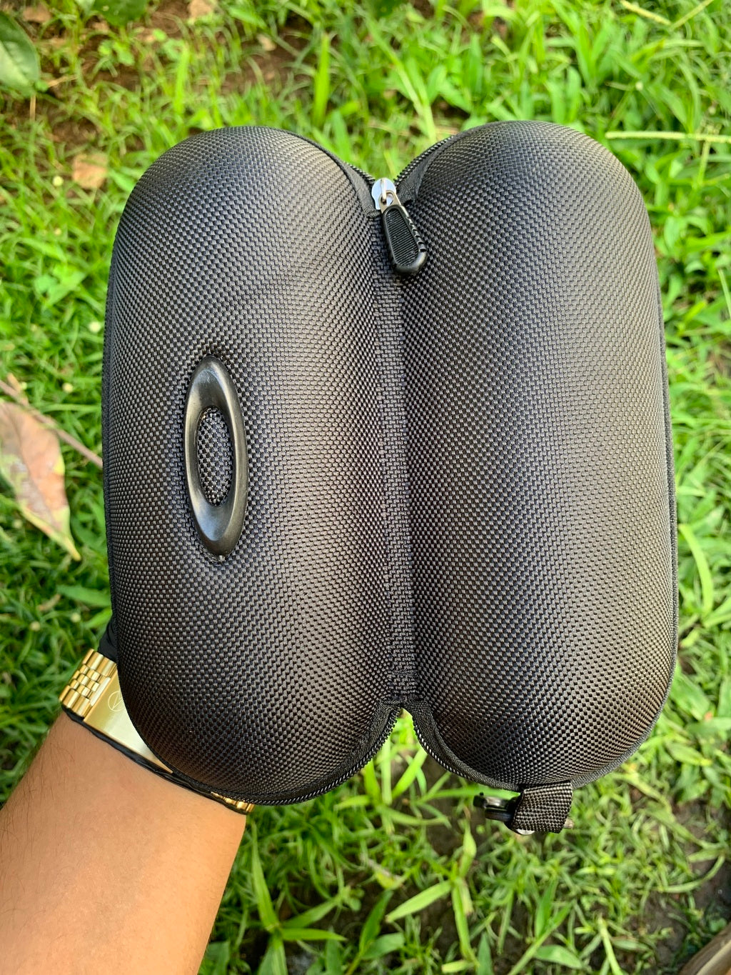 Case Oakley