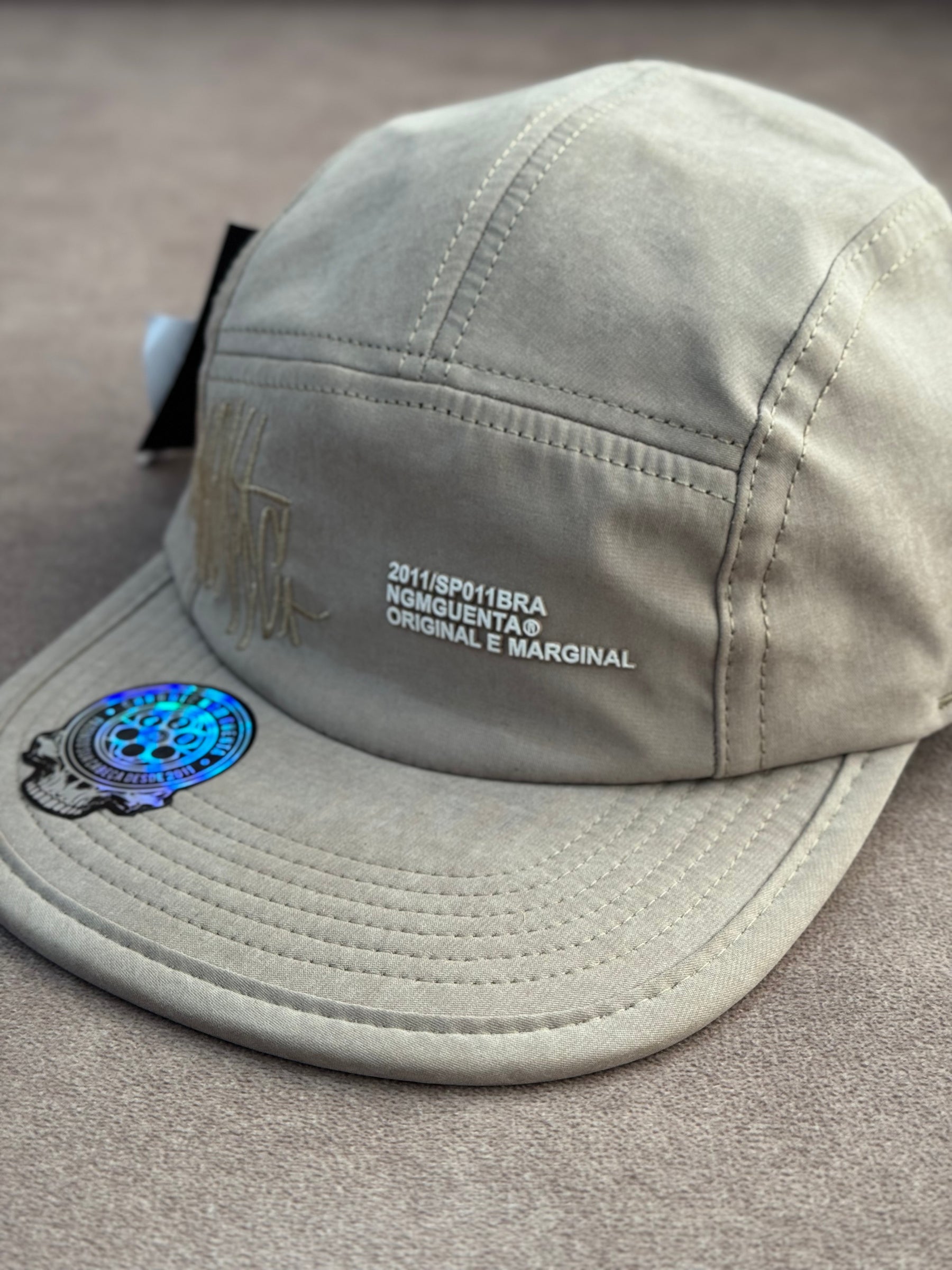 Boné Five Panel Ninguém Guenta