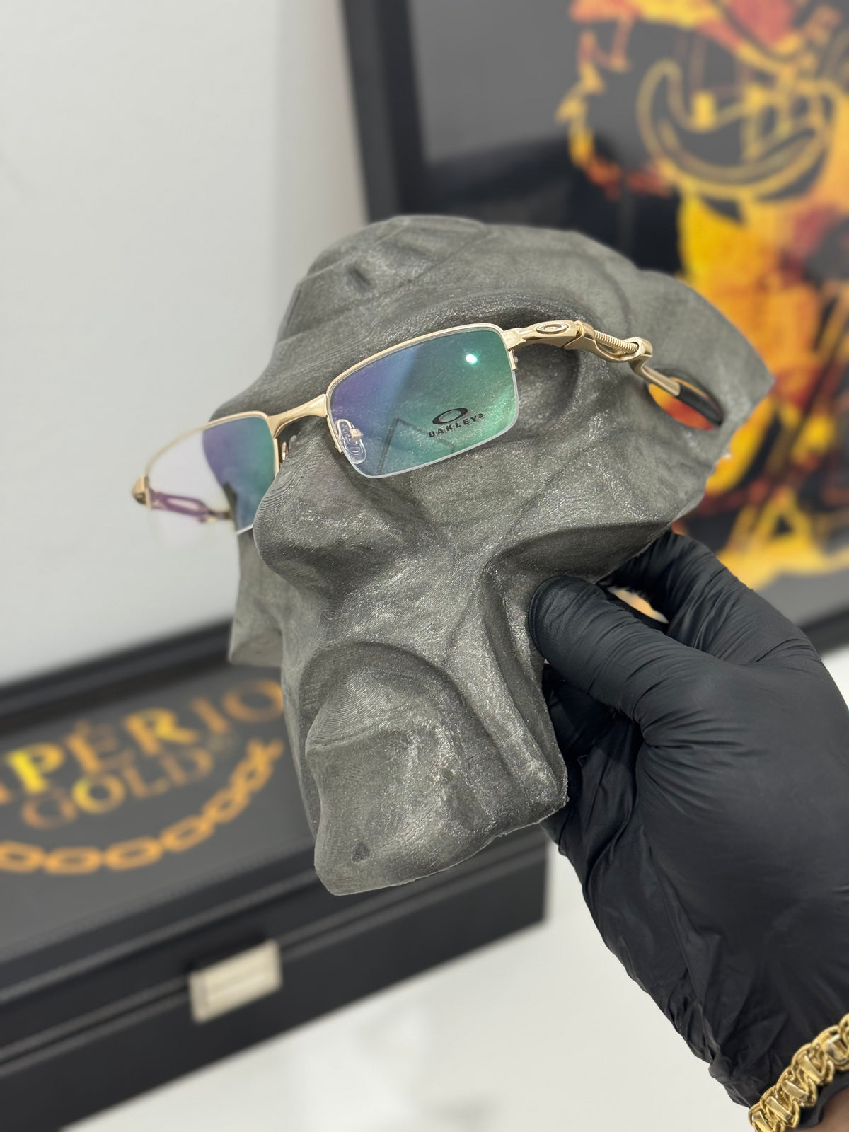 Lupa do Vilão  Mola Dourado Lente Camaleão borracha Preta