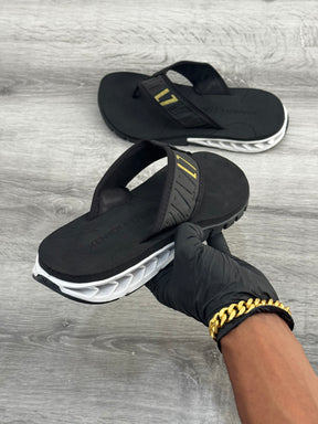 Chinelo L7