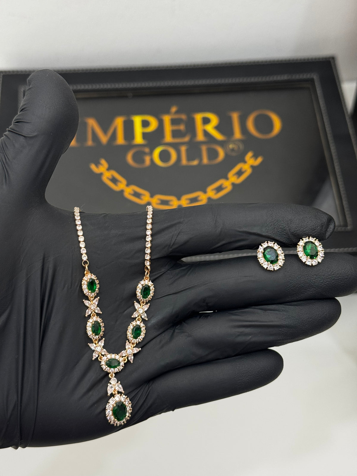 Conjunto Cordão e brincos Pedraria