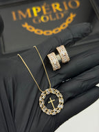 Conjunto Brincos e Colar Cravejado