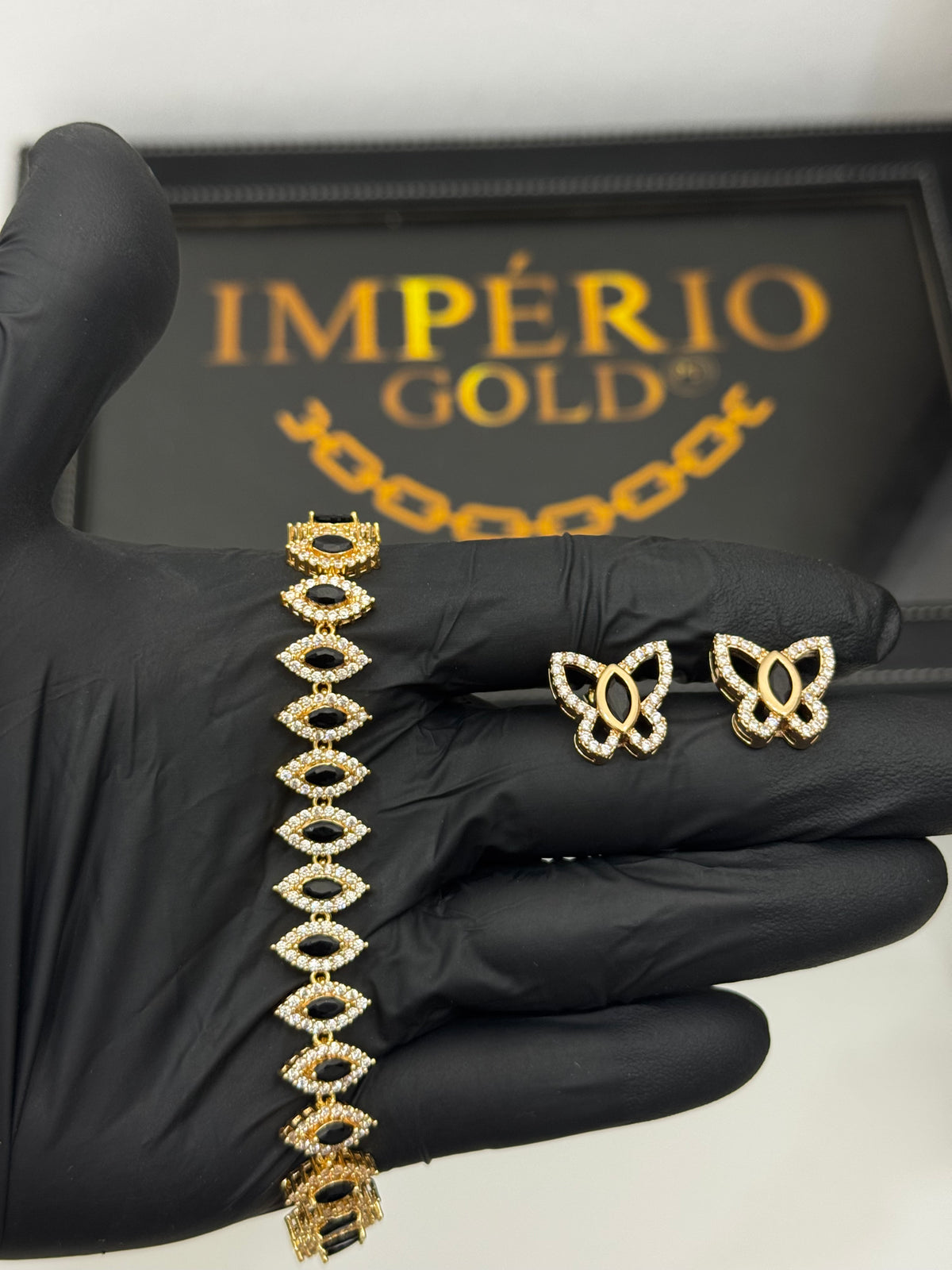 Conjunto pulseira+ Brincos ônix