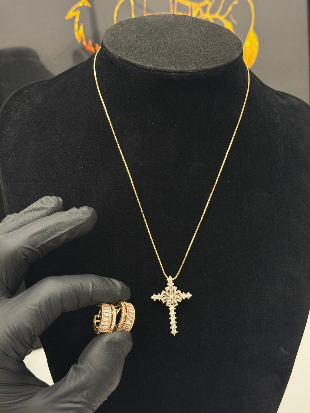 Conjunto Cordão + Brincos Cravejado