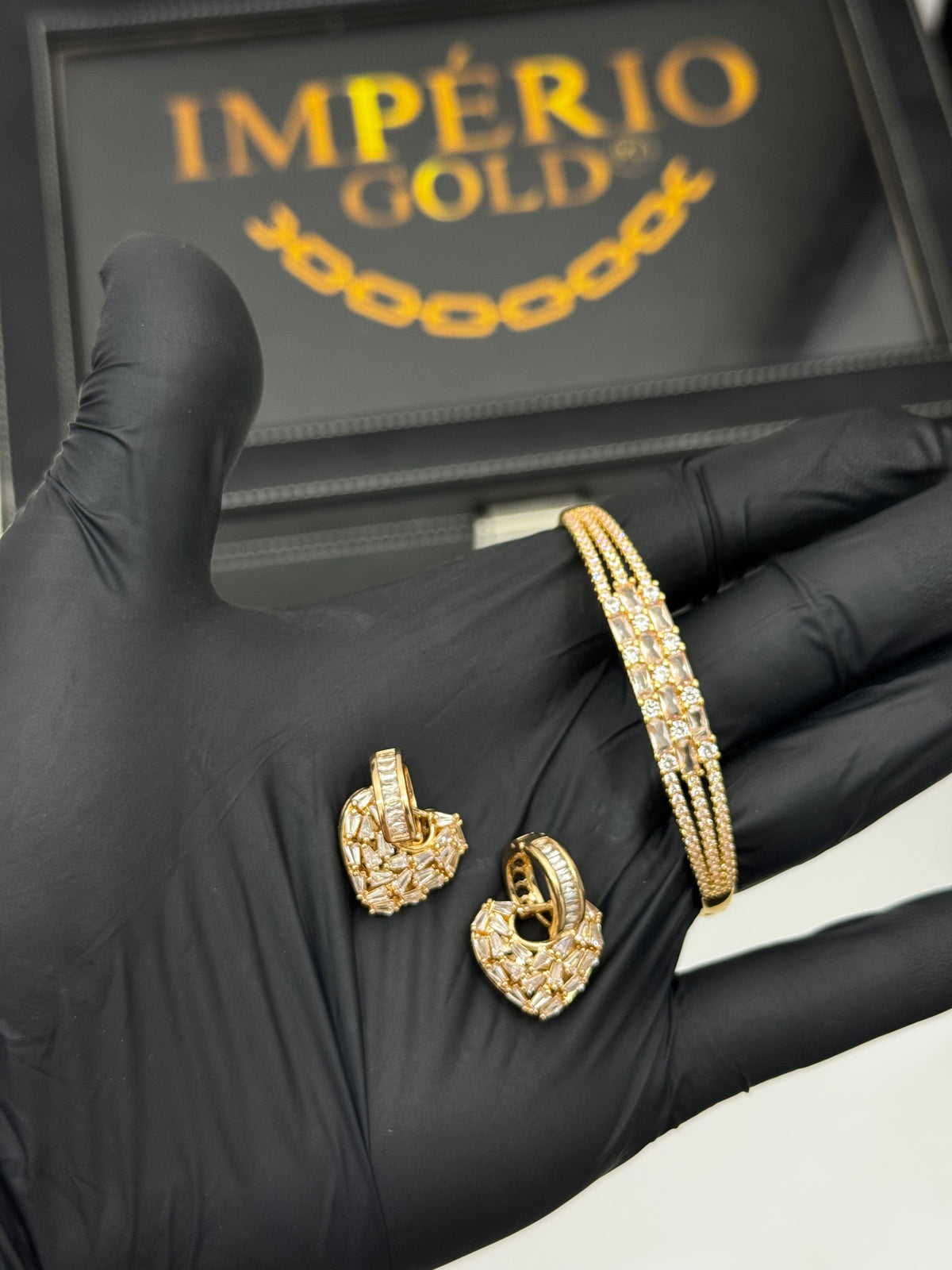 Conjunto Bracelete + Brincos Cravejado
