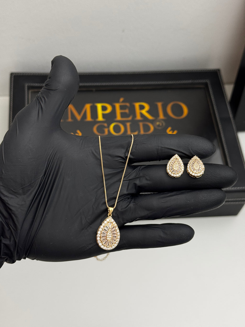 Conjunto Brincos+ Colar banho ouro