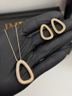 Conjunto Brincos+ Colar vazado banho ouro