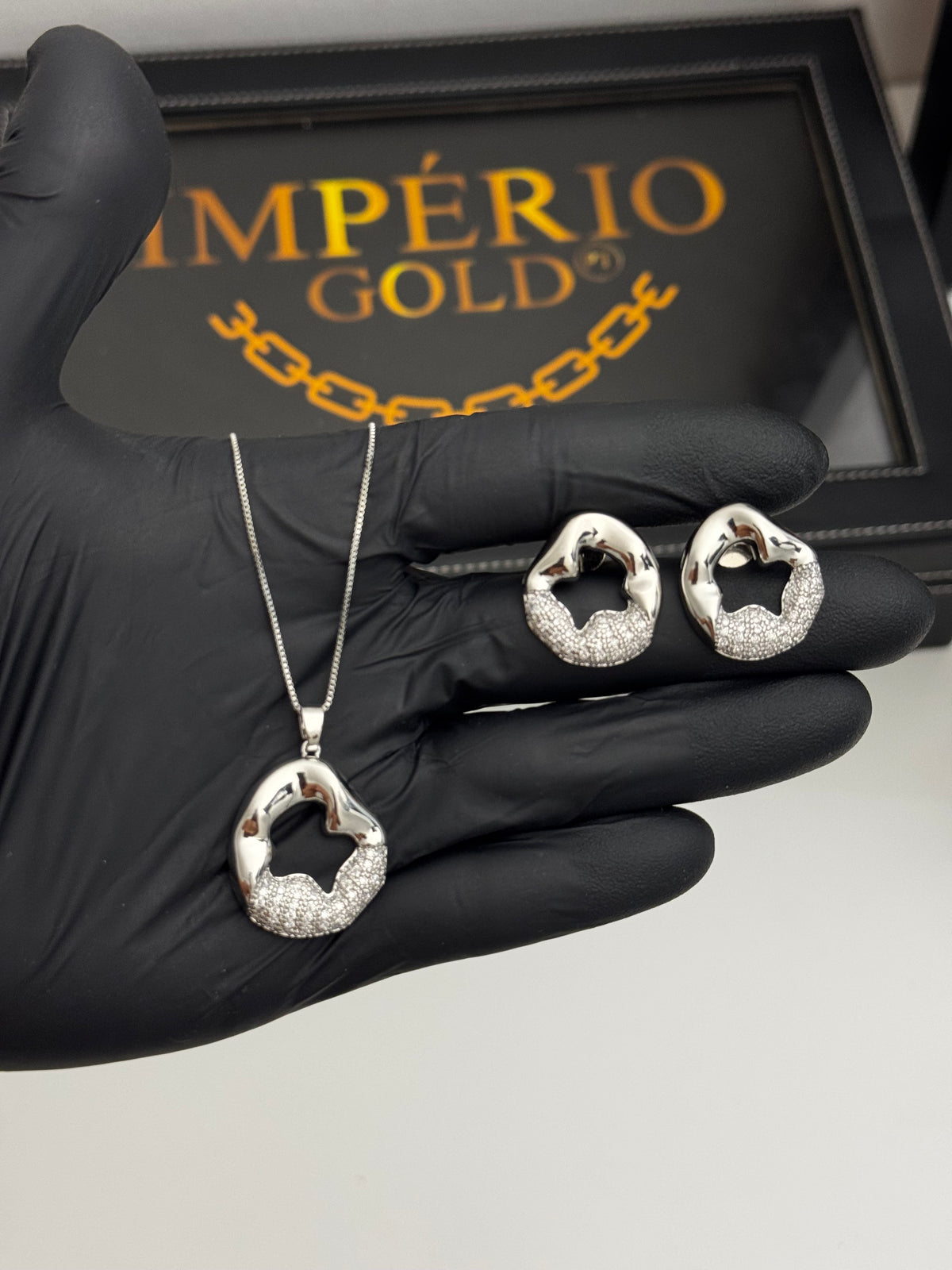 Conjunto Brincos+ Colar Ródio