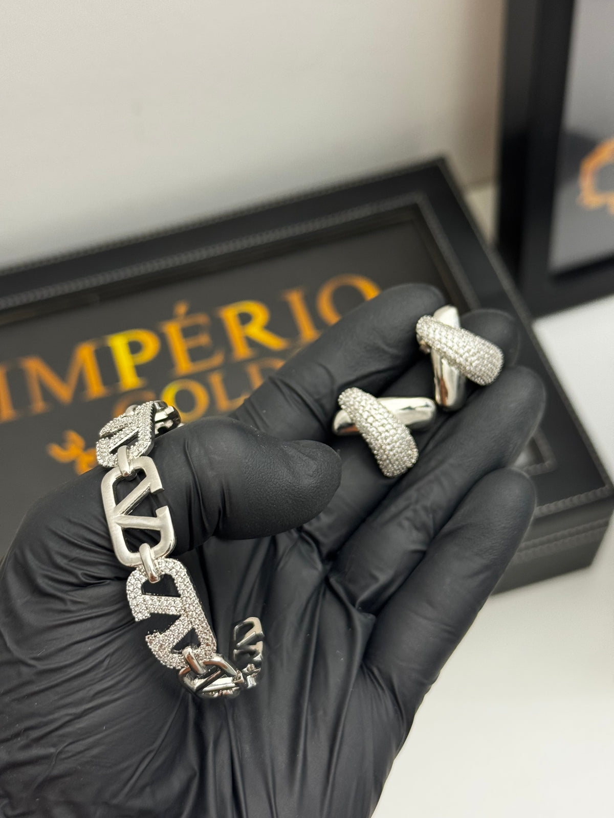 Conjunto Bracelete + brincos banho ouro branco (Cópia)
