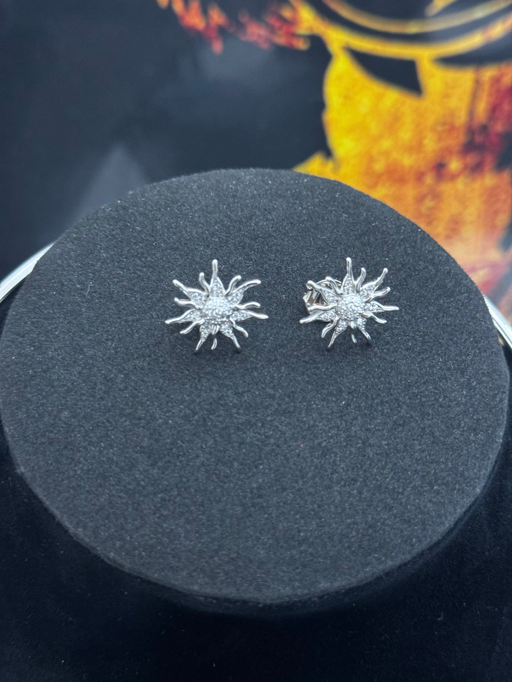 Conjunto Brincos + Gargantilha de sol, banho de ouro branco