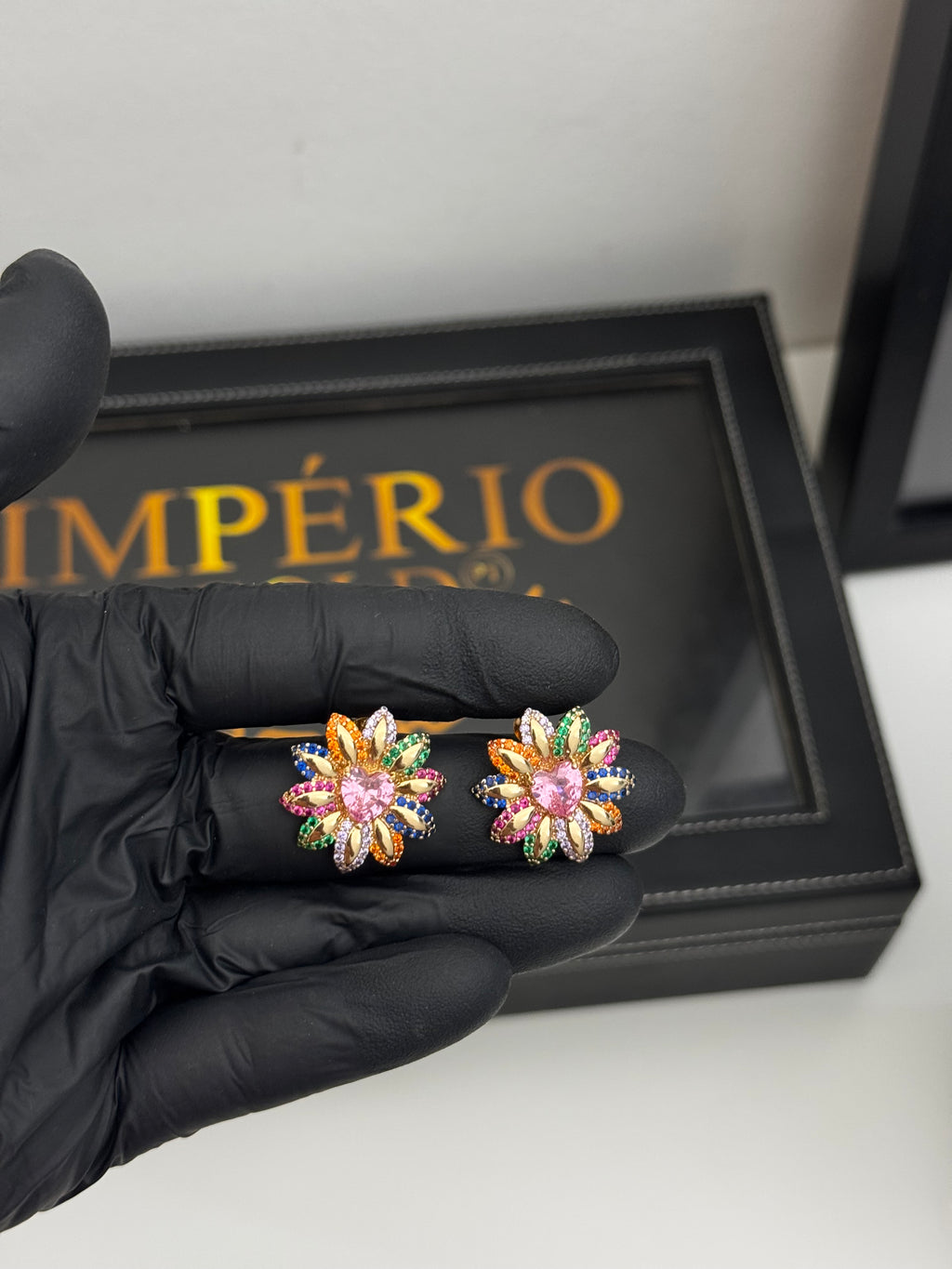 Brinco Flor colorida banho de ouro