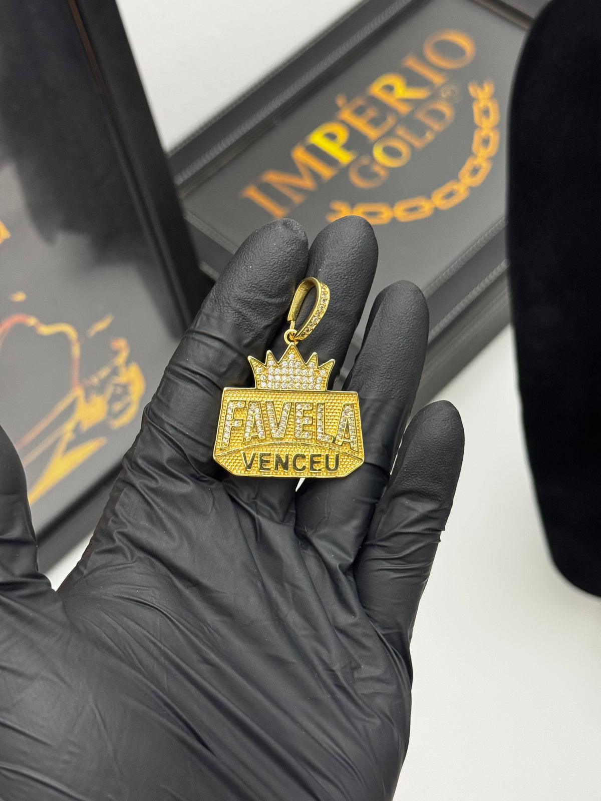 Pingente Favela Venceu - Banhado a ouro 18k - para cordão 3mm até 7mm