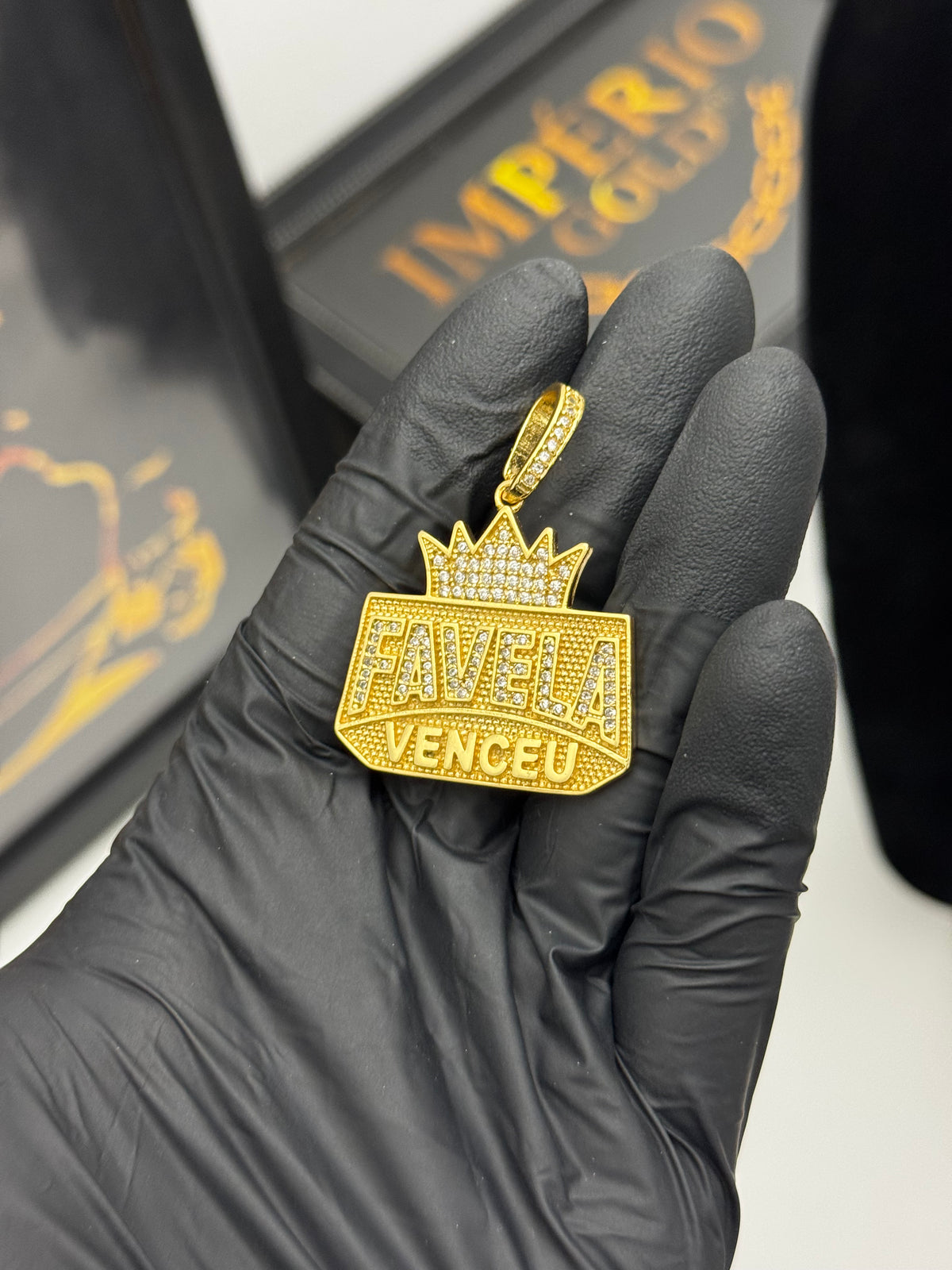 Pingente Favela Venceu - Banhado a ouro 18k - para cordão 3mm até 7mm