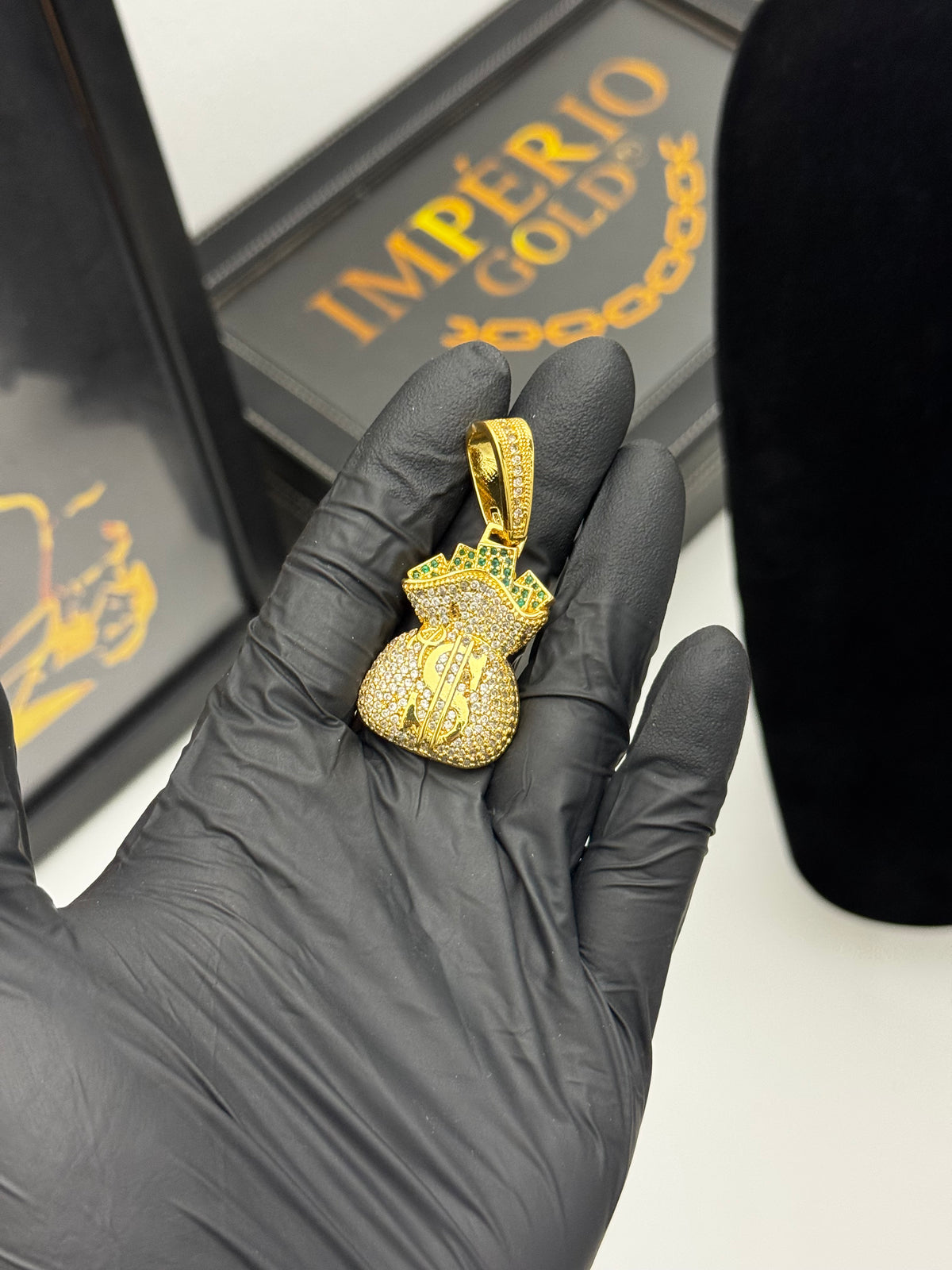 Pingente $ - Banhado a ouro 18k - para cordão 3mm até 7mm