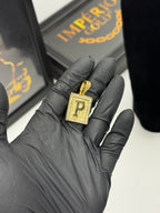 Pingente Letra P - Banhado a ouro 18k - para cordão 3mm até 5mm