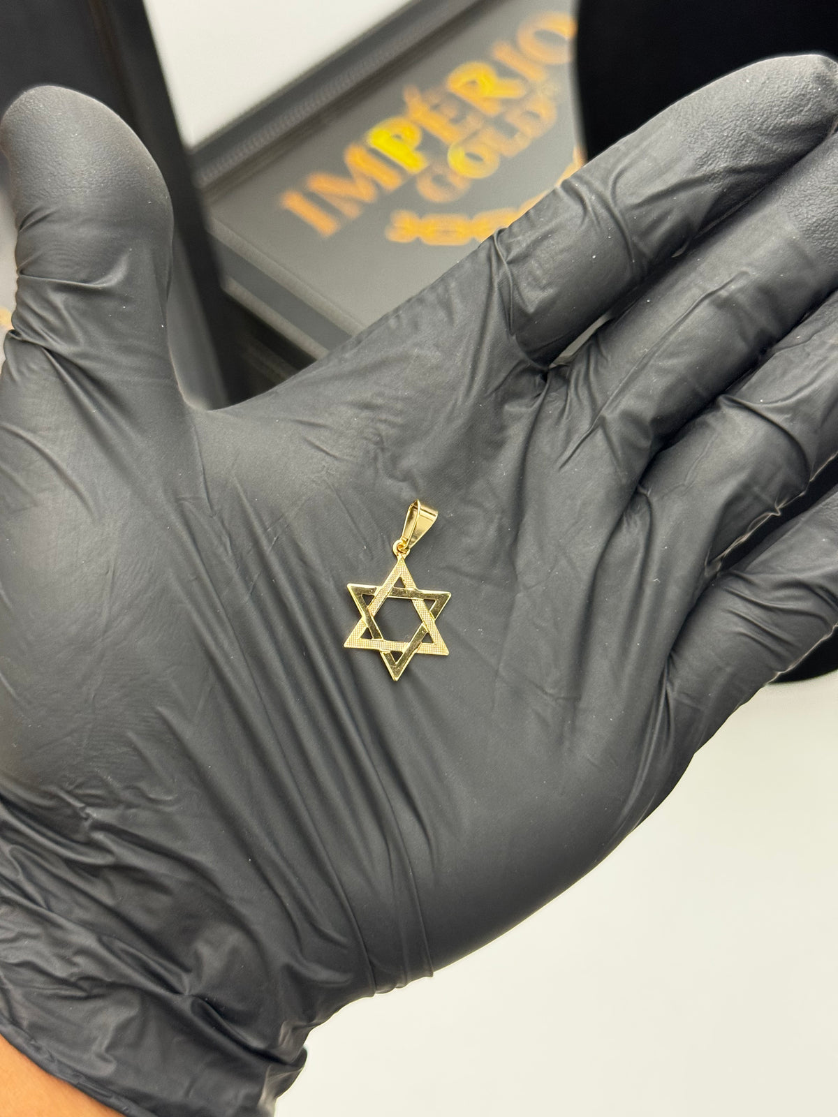Pingente Estrela Davi - Banhado a ouro 18k - para cordão 1mm