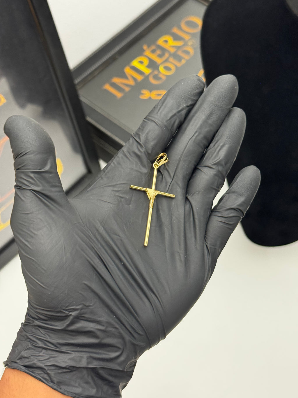 Pingente Cruz  - Banhado a ouro 18k - para cordão 1mm
