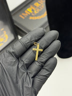 Pingente Cruz - Banhado a ouro 18k - para cordão 1mm