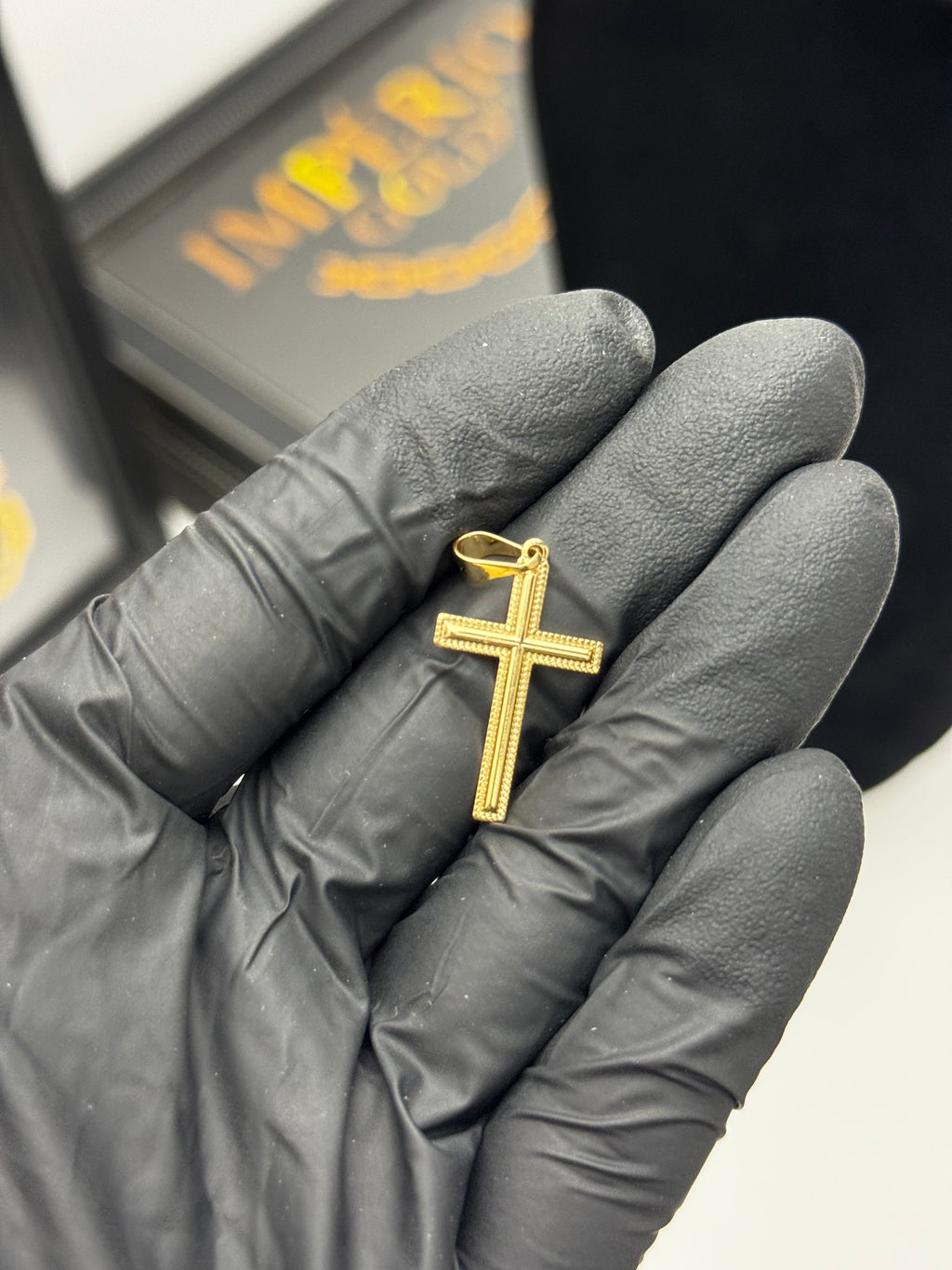 Pingente Cruz - Banhado a ouro 18k - para cordão 1mm