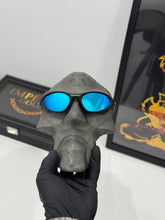 Minute Black Ice Thug