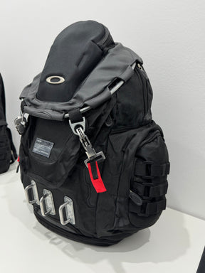 Mochila Oakley + Juliet