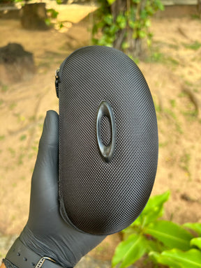 Case Oakley G