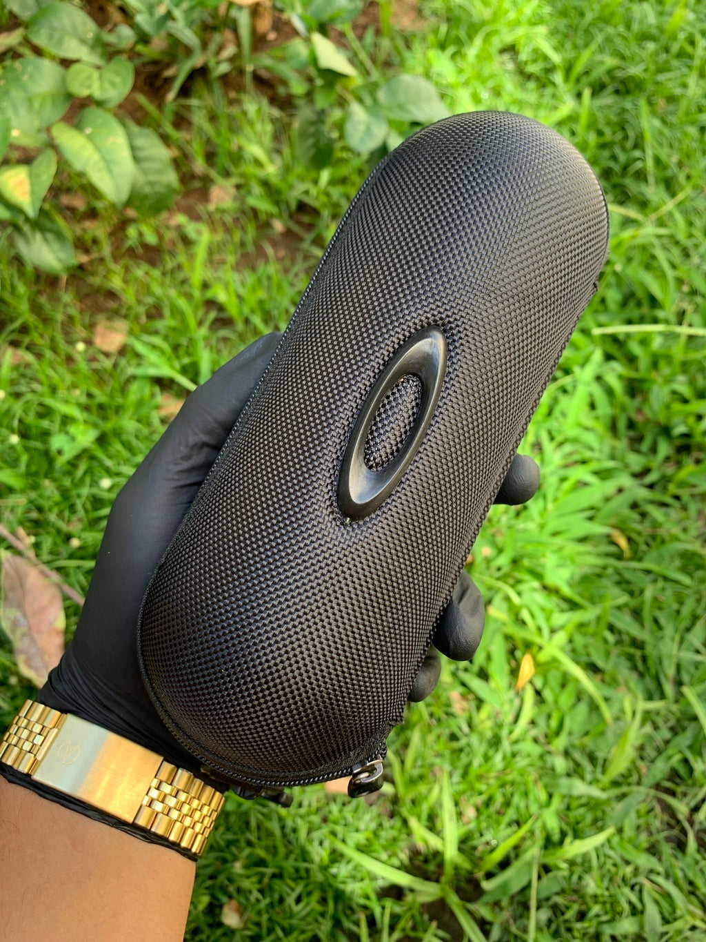 Case Oakley